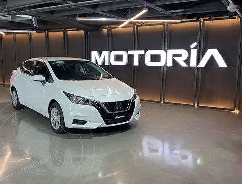 Nissan Versa Sense usado (2021) color Blanco financiado en mensualidades(enganche $51,800 mensualidades desde $3,902)