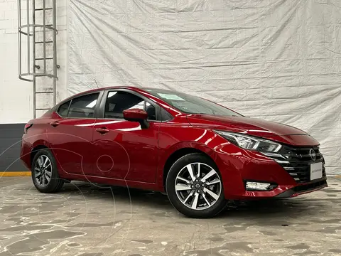Nissan Versa Advance usado (2024) color Rojo precio $355,000