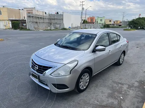 Nissan Versa Sense Aut usado (2017) color Plata precio $160,000