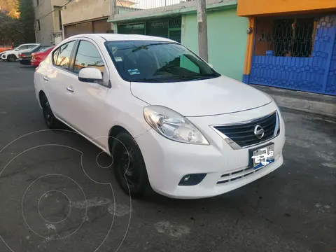 Nissan Versa Advance usado (2013) color Blanco precio $120,000