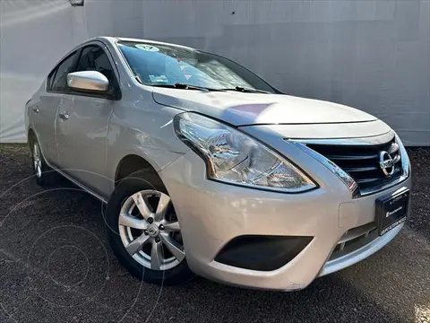 Nissan Versa Sense Aut usado (2019) color plateado precio $220,000