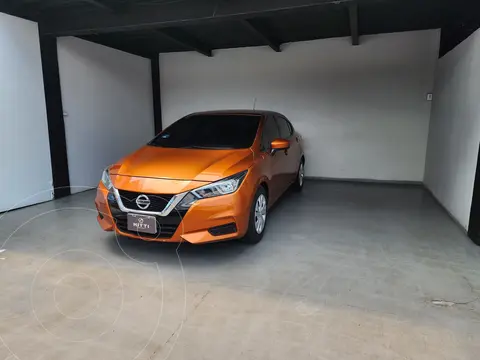 Nissan Versa Sense Aut usado (2020) color Naranja precio $259,000