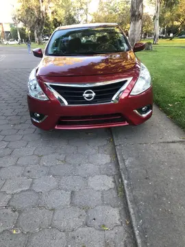 Nissan Versa Advance Aut usado (2016) color Rojo precio $157,000