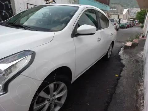 Nissan Versa Advance usado (2017) color Blanco precio $160,000