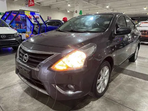 Nissan Versa Advance usado (2016) color Gris financiado en mensualidades(enganche $46,325 mensualidades desde $3,544)