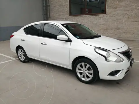 Nissan Versa Advance usado (2018) color Blanco financiado en mensualidades(enganche $71,400 mensualidades desde $4,682)