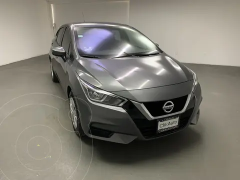 Nissan Versa Sense usado (2020) color Gris financiado en mensualidades(enganche $41,000 mensualidades desde $6,300)