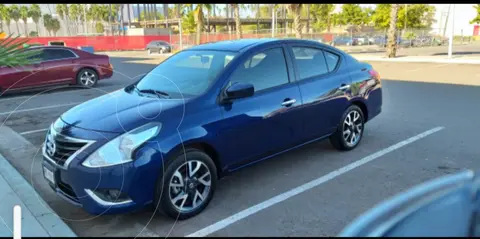 Nissan Versa Advance Aut usado (2019) color Azul precio $240,000