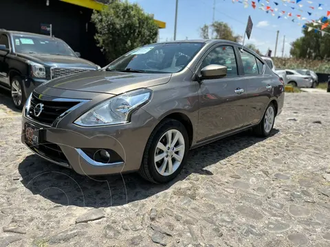 Nissan Versa Advance usado (2018) color Dorado precio $204,000