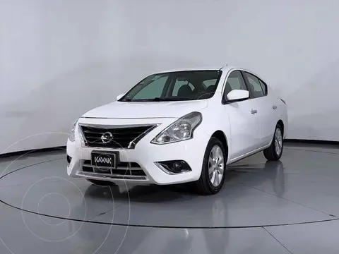 Nissan Versa Advance usado (2015) color Blanco precio $172,999