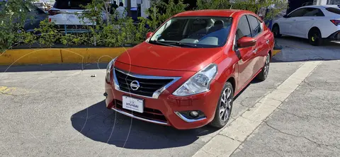 Nissan Versa Exclusive NAVI Aut usado (2017) color Rojo precio $173,000