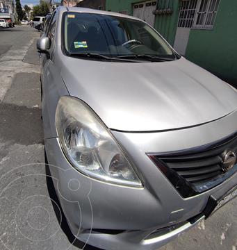 foto Nissan Versa Sense usado (2012) color Plata precio $100,000