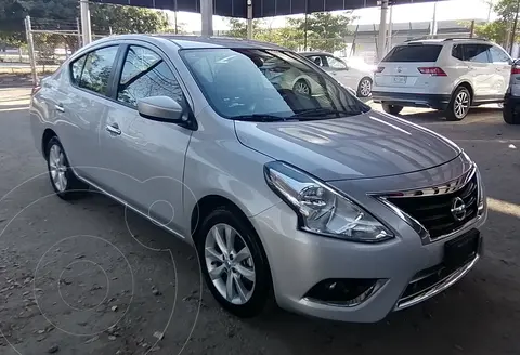 Nissan Versa Advance Aut usado (2017) color Plata precio $169,000