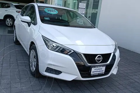 Nissan Versa Sense Aut usado (2021) color Blanco financiado en mensualidades(enganche $89,410 mensualidades desde $3,762)