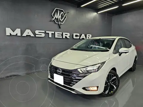 Nissan Versa Exclusive Aut usado (2025) color Blanco precio $384,000