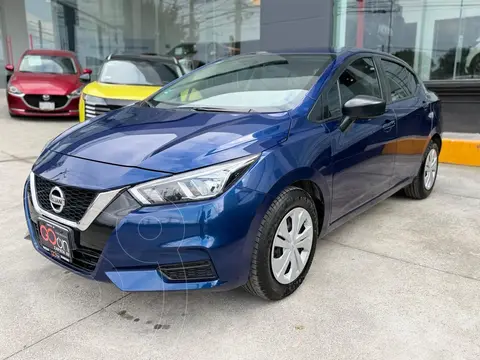 Nissan Versa Sense usado (2022) color Azul financiado en mensualidades(enganche $65,400 mensualidades desde $5,001)