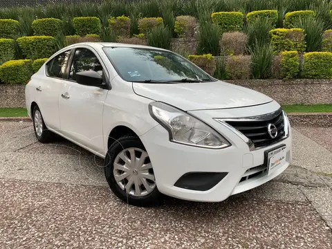 Nissan Versa Sense usado (2017) color Blanco precio $174,000