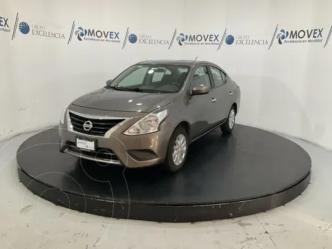 Nissan Versa Sense usado (2016) color Marron precio $200,000