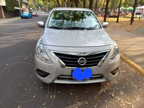 Nissan Versa Sense Aut usado (2017) color Plata precio $190,000