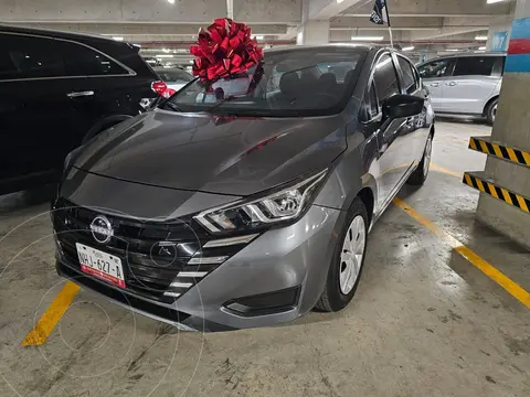 Nissan Versa Sense usado (2024) color Gris precio $284,000