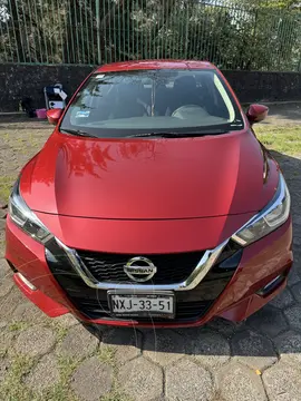 Nissan Versa Advance Aut usado (2020) color Rojo precio $260,000