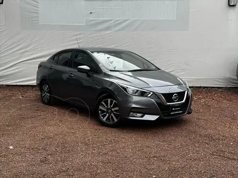 Nissan Versa Advance usado (2020) color Gris Oscuro precio $249,000