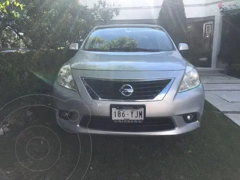 Nissan Versa Advance Aut usado (2012) color Plata precio $145,000