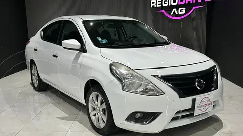 Nissan Versa Advance Aut usado (2015) color Blanco precio $159,900