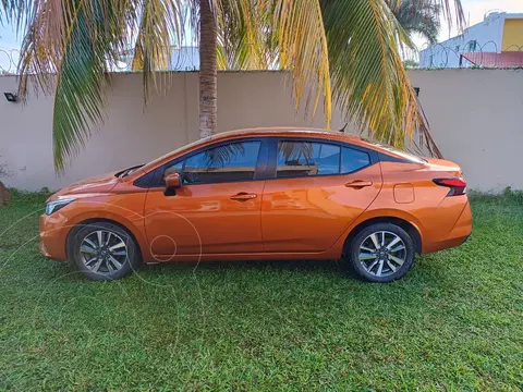 Nissan Versa Advance usado (2021) color Naranja precio $298,000