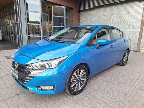Nissan Versa Advance usado (2023) color Azul precio $315,000