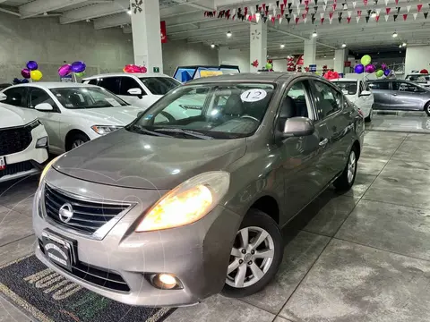 Nissan Versa Advance usado (2012) color Caf precio $124,900