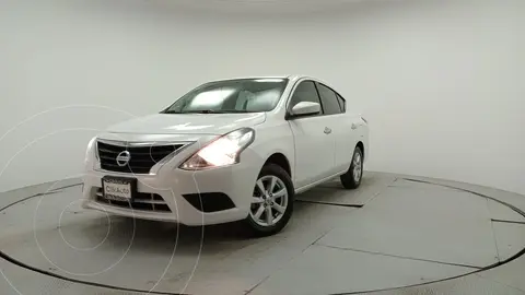 Nissan Versa Sense Aut usado (2019) color Blanco precio $215,000