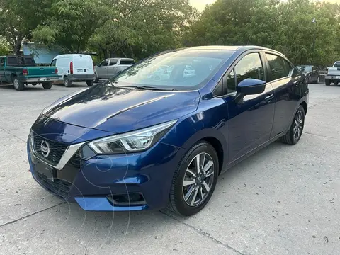 Nissan Versa Advance usado (2021) color Azul precio $275,000