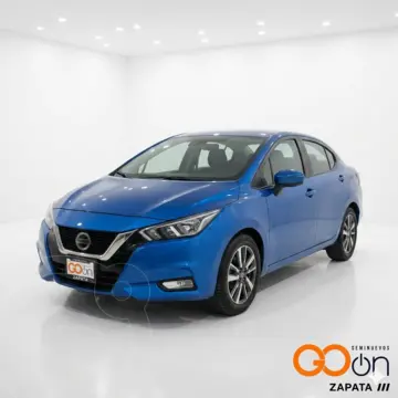Nissan Versa Advance usado (2020) color NISA AZUL COBALTO precio $235,000