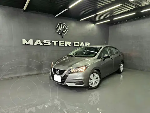 Nissan Versa Sense Aut usado (2022) color Gris Oscuro precio $274,000