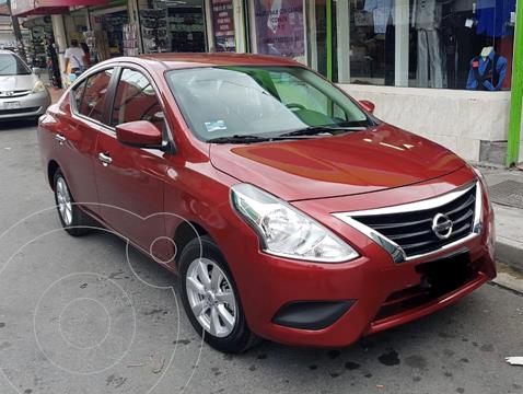 Nissan Versa Sense usado (2019) color Rojo precio $200,000