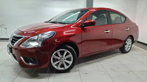 Nissan Versa Advance Aut usado (2018) color Rojo precio $210,000