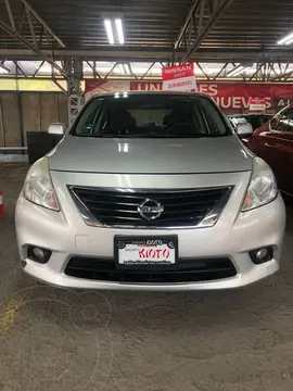 Nissan Versa Advance usado (2013) color Plata financiado en mensualidades(enganche $31,800)