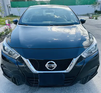 Nissan Versa Sense usado (2020) color Negro precio $240,000