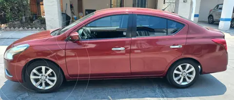 Nissan Versa Advance usado (2016) color Rojo precio $150,000