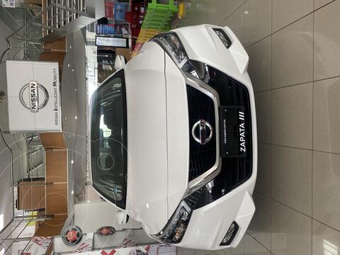 Nissan Versa Exclusive Aut nuevo color Blanco Perla precio $370,900