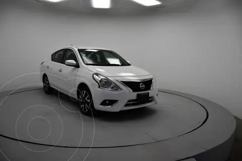Nissan Versa Advance Aut usado (2019) color Blanco financiado en mensualidades(enganche $66,068 mensualidades desde $6,035)
