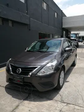 foto Nissan Versa Advance usado (2019) color Gris Oscuro precio $249,000