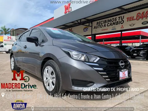 Nissan Versa Sense Aut usado (2024) color Gris precio $298,000
