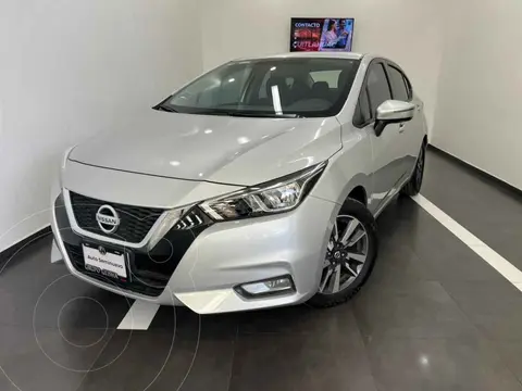Nissan Versa Advance usado (2021) color Plata precio $280,000