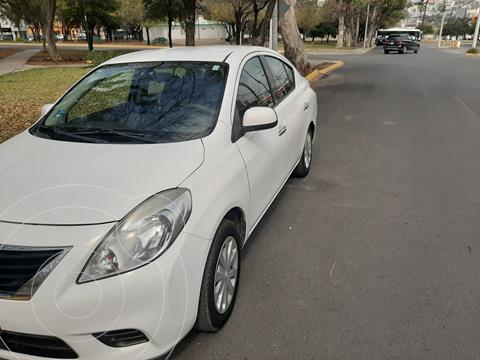Nissan Versa Sense Aut usado (2014) color Blanco precio $145,000