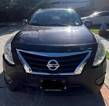 Nissan Versa Sense usado (2019) color Bronce precio $210,900