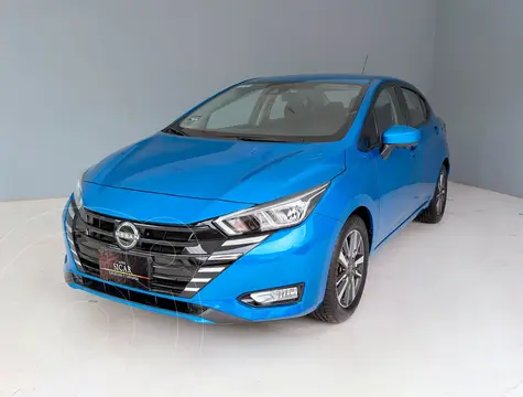 Nissan Versa Advance usado (2024) color Azul precio $299,000