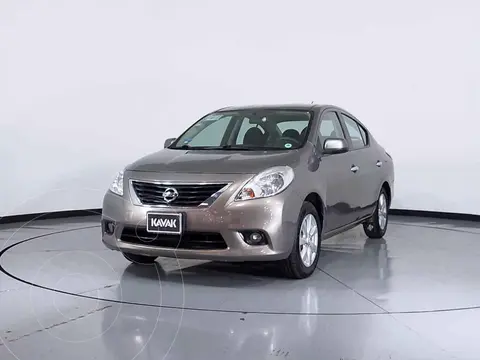 Nissan Versa Advance Aut usado (2014) color Negro precio $159,999