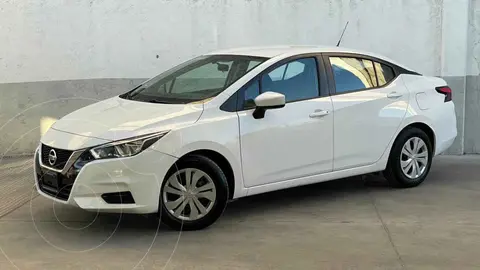 Nissan Versa Sense usado (2021) color Blanco precio $219,000